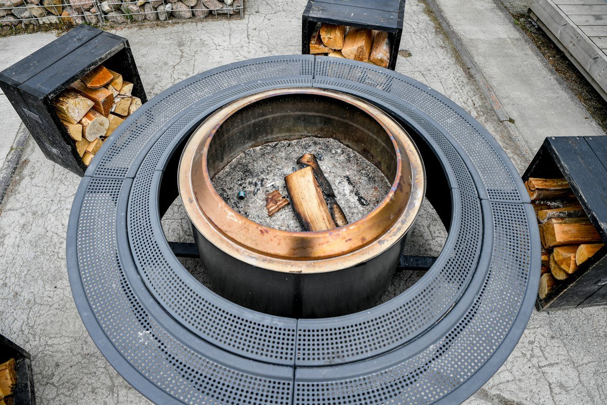 Zo kies je de vuurkorf die je tuin dit najaar warm houdt